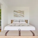 Paris Luxury Apartment 75M2 With Eiffel Tower View, Metro 1 Min, Parking